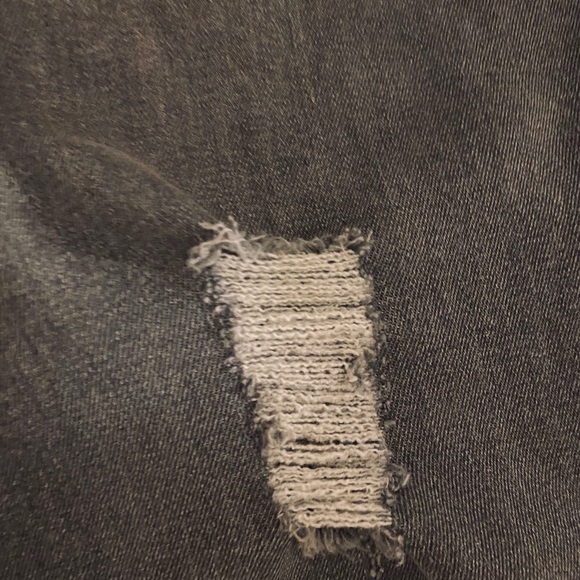 Universal Thread Mid-rise Skinny Gray Denim Jean - Picture 7 of 9